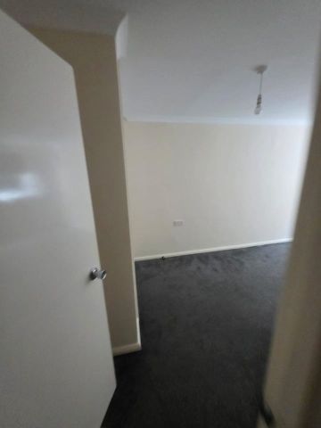 1 Bed Flat, Tyrell Court, SO18 - Photo 5