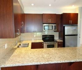 $1450 / 2br – 753ft2 – 2 Bed + 1 Bath in Surrey Central (Surrey) - Photo 5