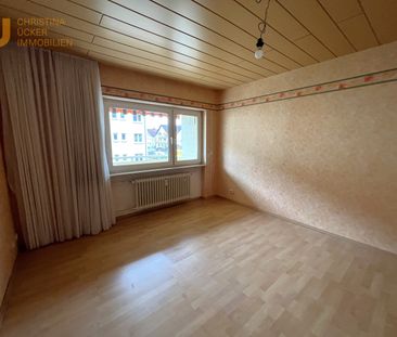 Große 3 Zimmerwohnung im Hochparterre * EBK * Loggia * Stellplatz *... - Photo 2