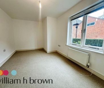 2 bedroom link detached house to rent - Photo 2