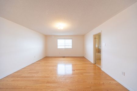 For Lease - 77 Andriana Crescent, Markham, Ontario - Photo 2