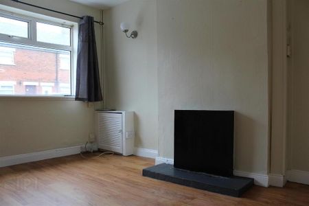 70 Woodcot Avenue, Belfast, BT5 5JA - Photo 3