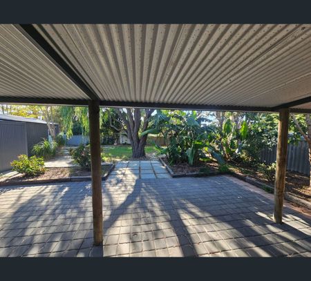 30 Eudoria Street, Gosnells, WA 6110 - Photo 2