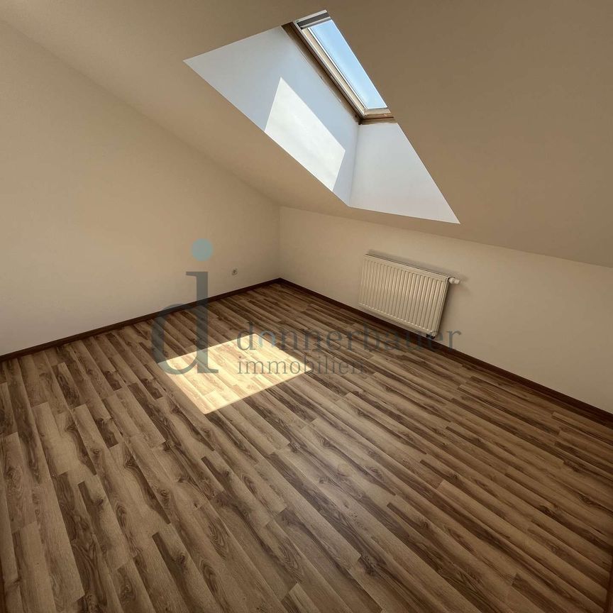 2-Zimmer-Dachgeschosswohnung, nähe Gänserndorf! - Photo 1