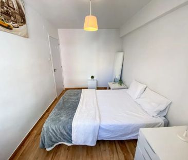 Calle Maestro Arrieta, Sevilla, Andalusia 41010 - Photo 5