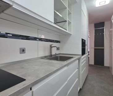 ¡EN ALQUILER! Espectacular Apartamento Reformado a Estrenar con Ter... - Photo 1