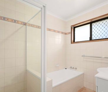 Family Home in sought after Elanora pocket with supersize yard - Photo 5