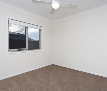 Executive style home in new estate - Photo 2