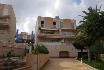 Chalet adosado en Calas de Campoamor .