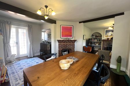 Urquhart Lane - Photo 3