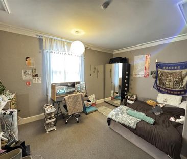 6 bedroom terraced house to rent - Photo 5