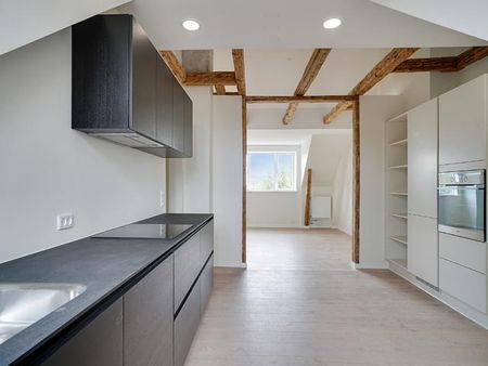 Skøn 3-værelses lejlighed med byens flotteste udsigt. - Photo 3