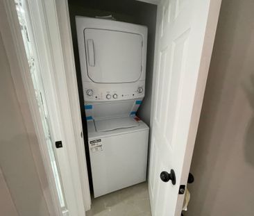 For Lease - 215 B Queen Street, Mississauga, Ontario - Photo 6