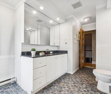 Maison de plain-pied à louer - Laval (Chomedey) (Autres) - Photo 2