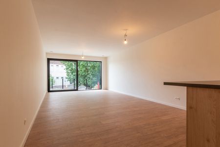 Recent appartement (2 slk) + terras + parking + kelderberging - Photo 5