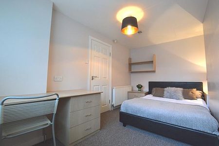 142 Otley Road, - Photo 4