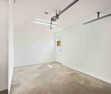 2/15 Kehlet Street, Point Vernon, Qld 4655 - Photo 4