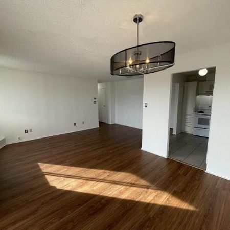 2 CH - 1 SDB - Côte Saint-Luc - $1,695 /mo - Photo 3