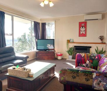 Sunny Three Bedrooms in Paparangi - Photo 1