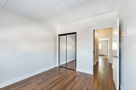 For Lease - 180 Mississauga Valley Boulevard Unit# 90, Mississauga, Ontario - Photo 4