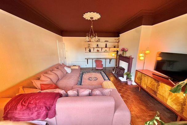 4 bedroom semi-detached house to rent - Photo 1
