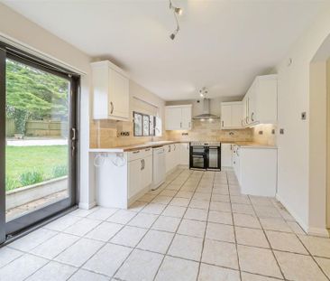 5 bedroom detached house to rent - Photo 6