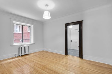 5221 Av. du Parc, Montréal (Le Plateau-Mont-Royal), QC H2V - Photo 4