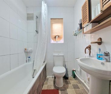 2 bedroom maisonette to rent - Photo 3