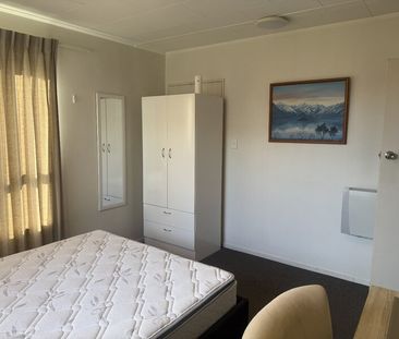 Russley – Fully Furnished, Boarding House Rooms - Photo 4