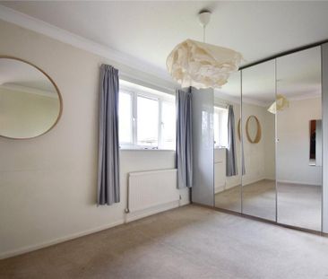 4 bedroom detached house to rent - Photo 4