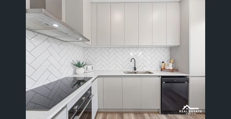 CONVENIENT, MODERN AND LOW MAINTENANCE LIVING! - Photo 2