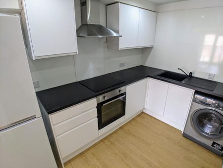 1 bedroom flat to rent - Photo 5