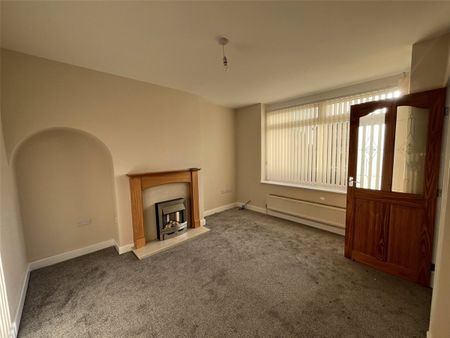 Oaklands Avenue, Northowram, Halifax, West Yorkshire, HX3 - Photo 2