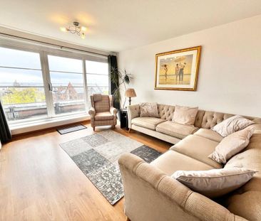 2 bedroom penthouse to rent - Photo 3