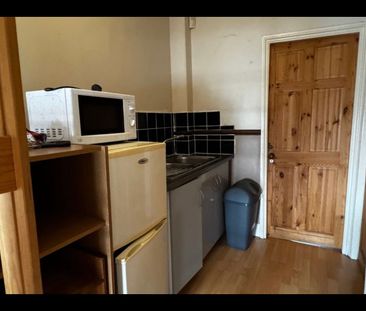 1 Bed Flat, Trafalgar Avenue, SE15 - Photo 2