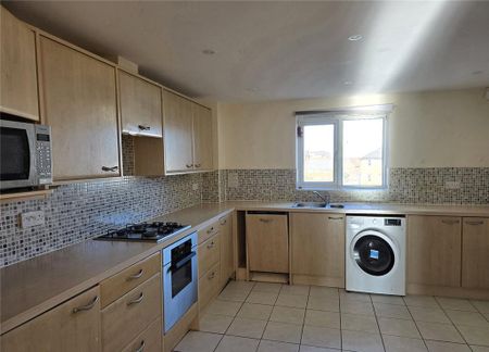 2 bedroom flat to rent - Photo 4
