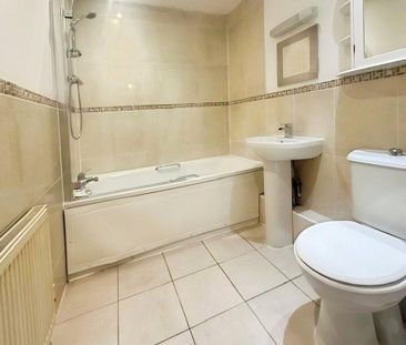 2 bedroom flat to rent - Photo 5