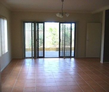 22 Kangaroo Street, North Lakes QLD 4509 - House For Rent - $660 | ... - Photo 4