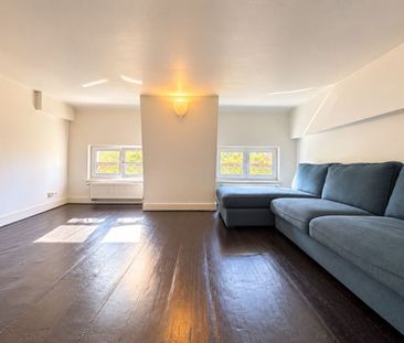 Appartement te huur in Brussel voor € 915 met 1 slaapkamer - foto 2
