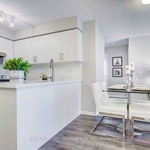 Yonge/Finch-Luxury Bright 2Bd 2Bath many upgrades thru unit - Photo 2