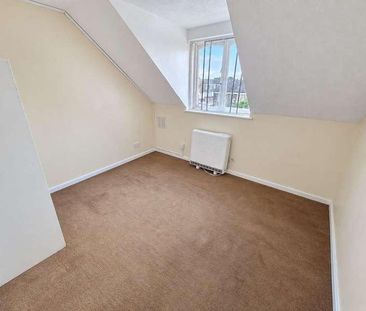 Springwood Crescent, Edgware, Middlesex, HA8 - Photo 6