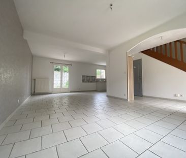 Location Maison 5 pièces 90m² SAUMUR 49400 - Photo 1