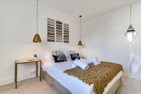 Avenue des Champs-Élysées - Photo 4