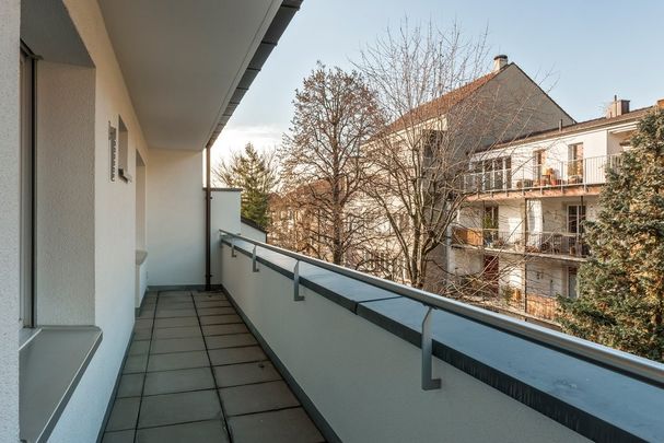 Dachwohnung mit toller Aussicht - Foto 1