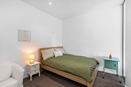 Fully Furnished Apartment in the heart of Chapel Street! - Photo 4