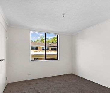 3/18 Garden Street, Southport, QLD 4215 - Photo 4