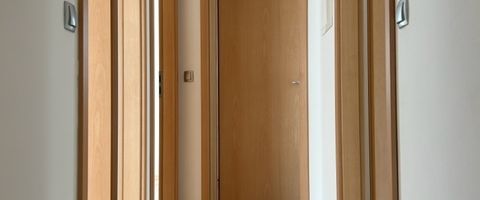 3-Zimmer-Wohnung mit BALKON und LAMINAT in bester Lage auf dem Planitzer Schloßberg zu vermieten! - Photo 1