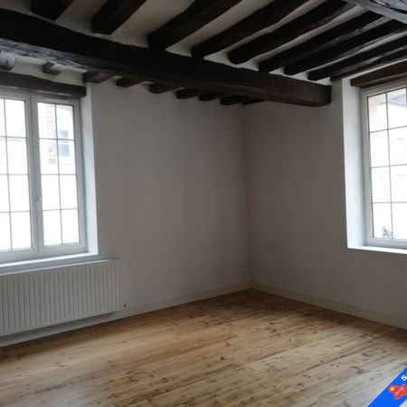 Location Appartement 1 pièce 32m² JOIGNY 89300 - Photo 4
