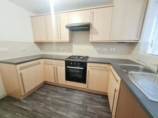 Semi-detached house to rent on - Photo 1