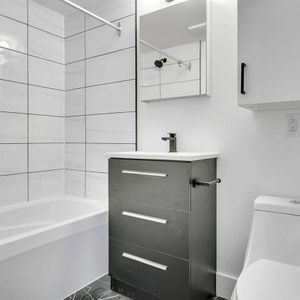 2 CH - 1 SDB - Montréal - $1,800 /mo - Photo 3